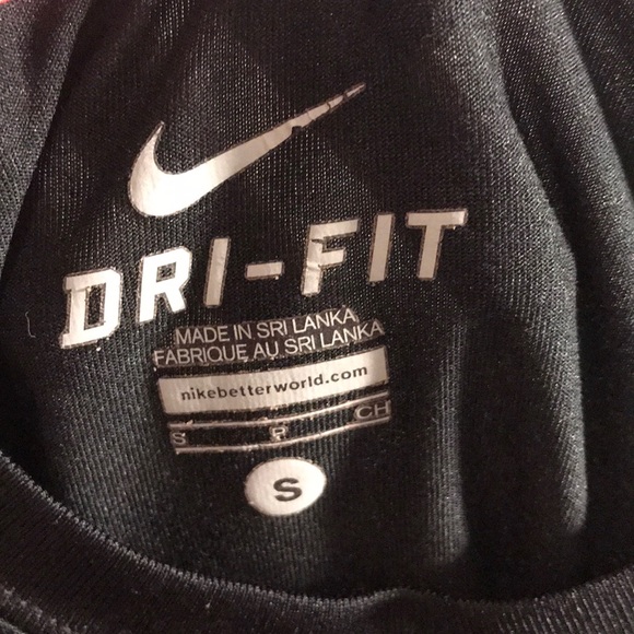 Nike workout tee - Picture 3 of 4